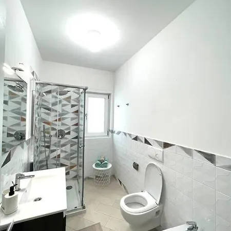 Borgonovo 1 *